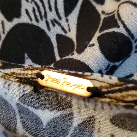 🎉HP🎉Free People Birds of a Feather Top - Picture 8 of 9